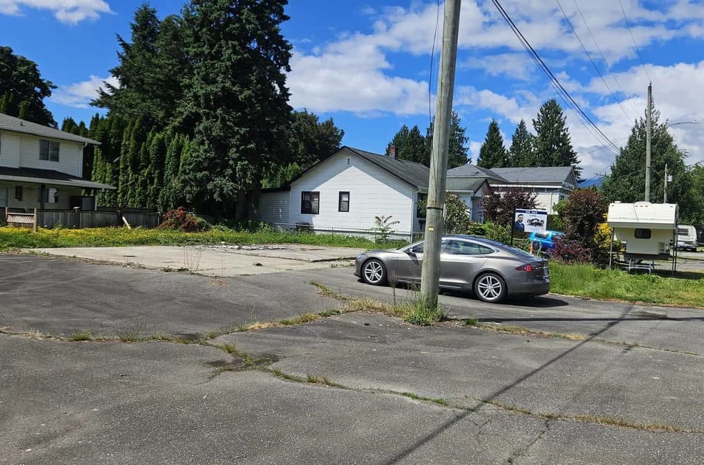 45668 VICTORIA AVENUE, Chilliwack, BC — Land for Sale - Photo 2