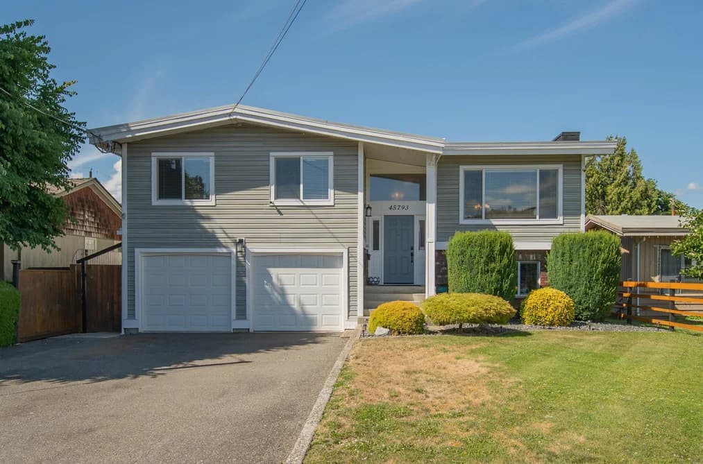 45793 LEWIS AVENUE, Chilliwack, BC — Residential for Sale - Main Photo