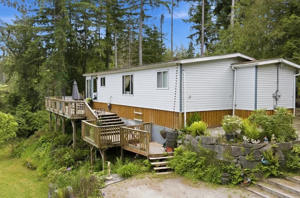 4580 RONDEVIEW ROAD, Madeira Park, BC — Residential for Sale - Main Photo