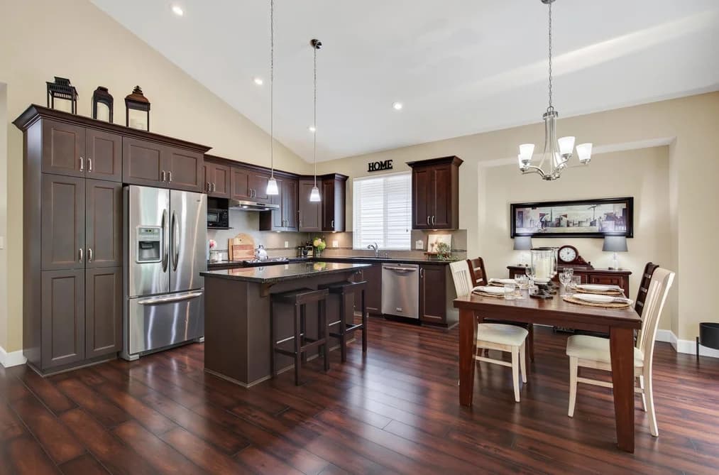 45868 S FOXRIDGE CRESCENT, Chilliwack, BC — Residential for Sale - Photo 2