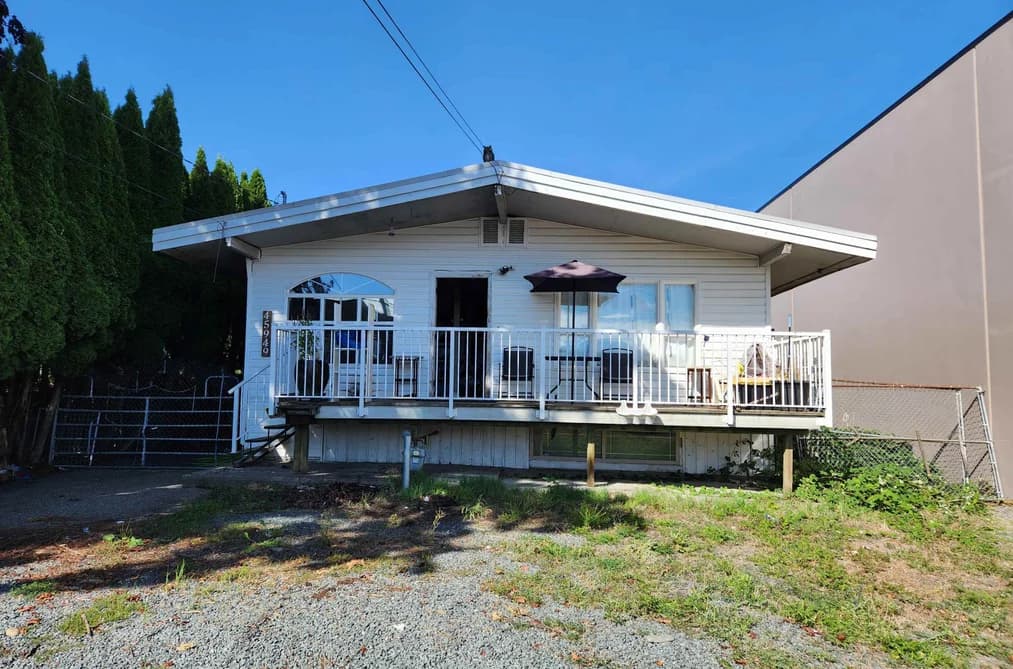 45949 ROWAT AVENUE, Chilliwack, BC — Residential for Sale - Main Photo