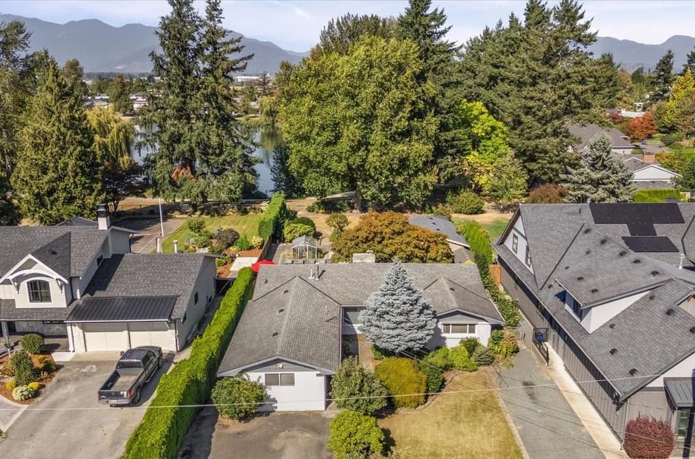 45985 COLLINS DRIVE, Chilliwack, BC — Residential for Sale - Main Photo