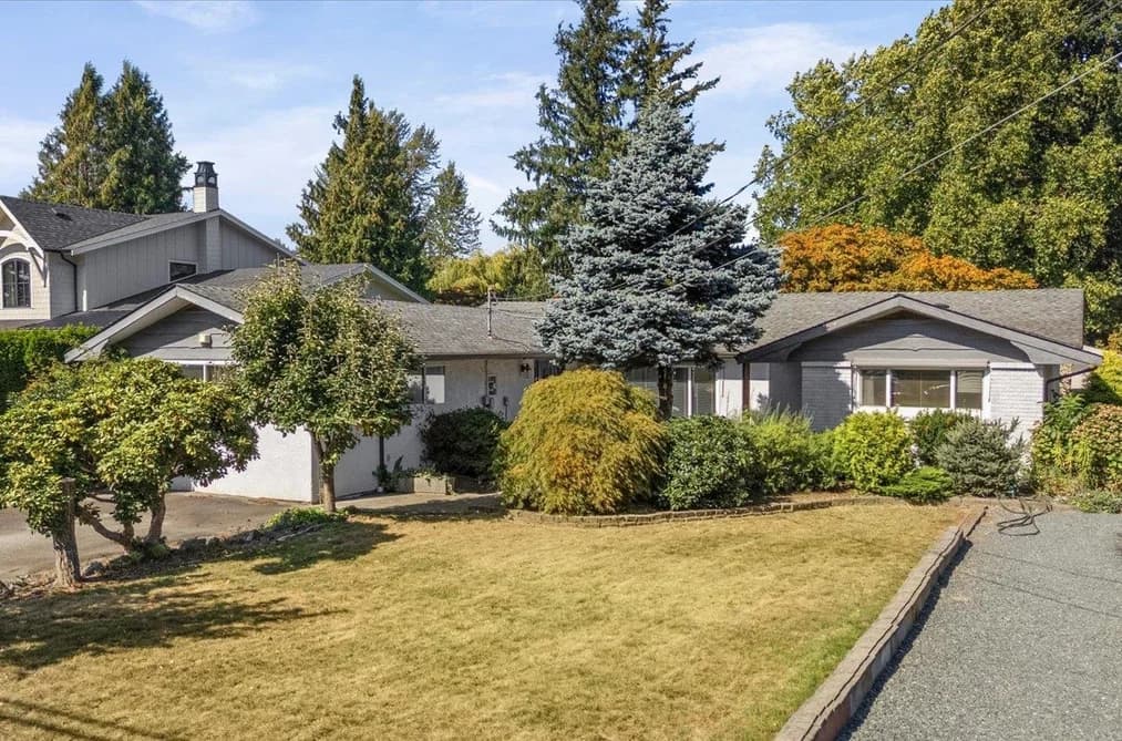 45985 COLLINS DRIVE, Chilliwack, BC — Residential for Sale - Photo 2