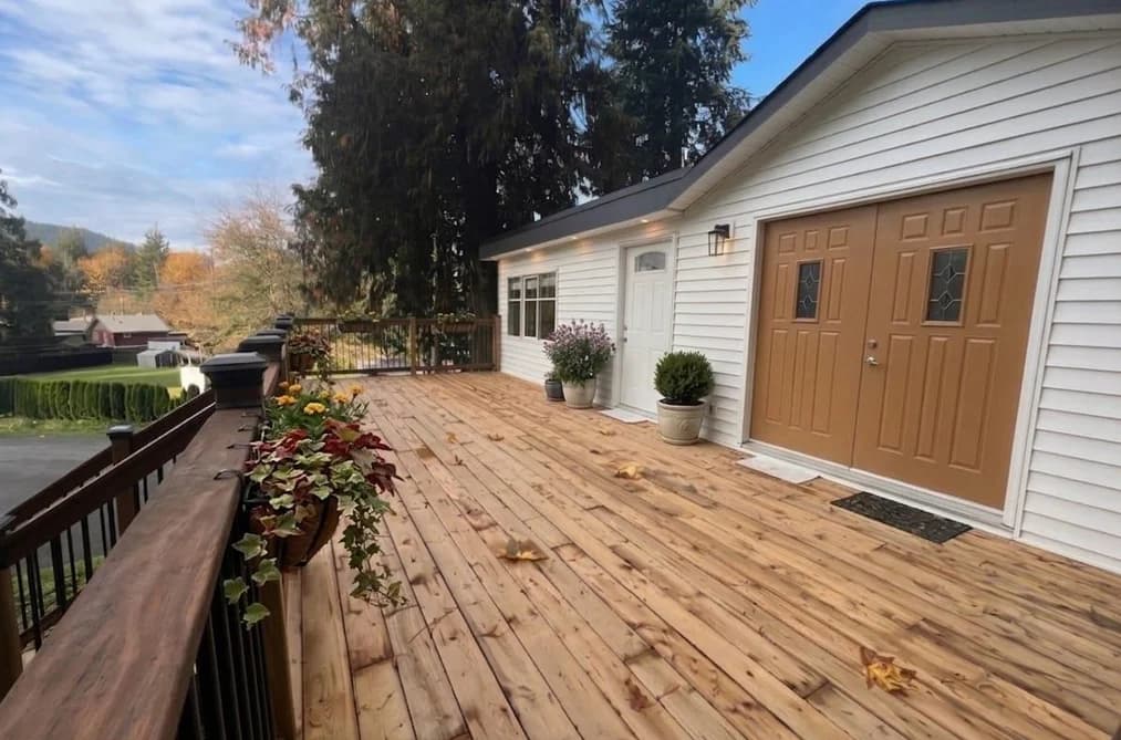 45992 GURNEY ROAD, Cultus Lake, BC — Residential for Sale - Photo 2