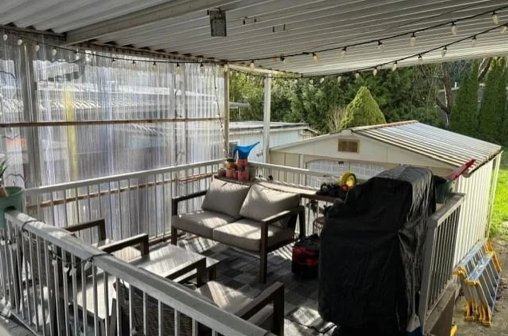 46 8266 KING GEORGE BOULEVARD, Surrey, BC — Residential for Sale - Photo 2