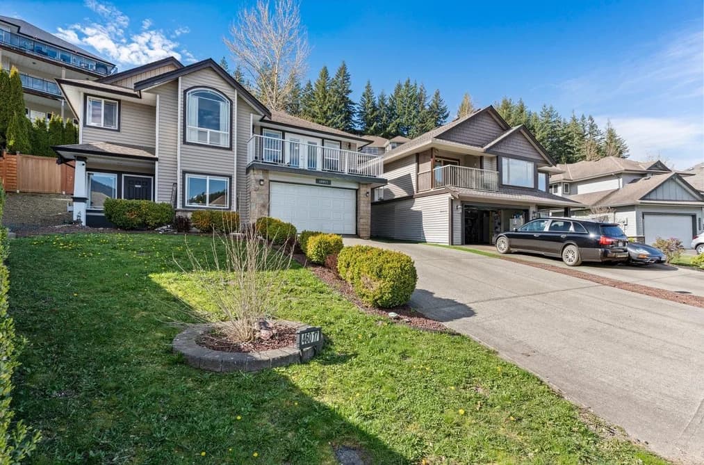 46017 SHERWOOD DRIVE, Chilliwack, BC — Residential for Sale - Photo 2