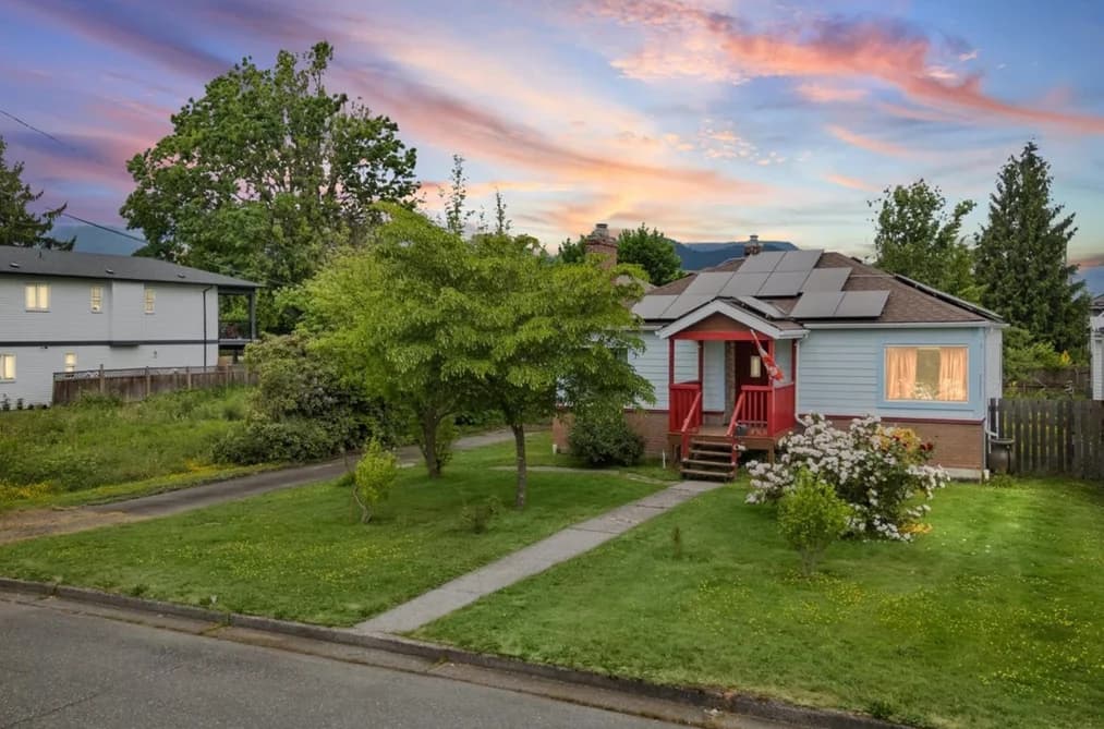 46057 FOURTH AVENUE, Chilliwack, BC — Residential for Sale - Main Photo