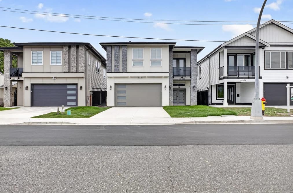 46060 SOUTHLANDS CRESCENT, Chilliwack, BC — Residential for Sale - Main Photo