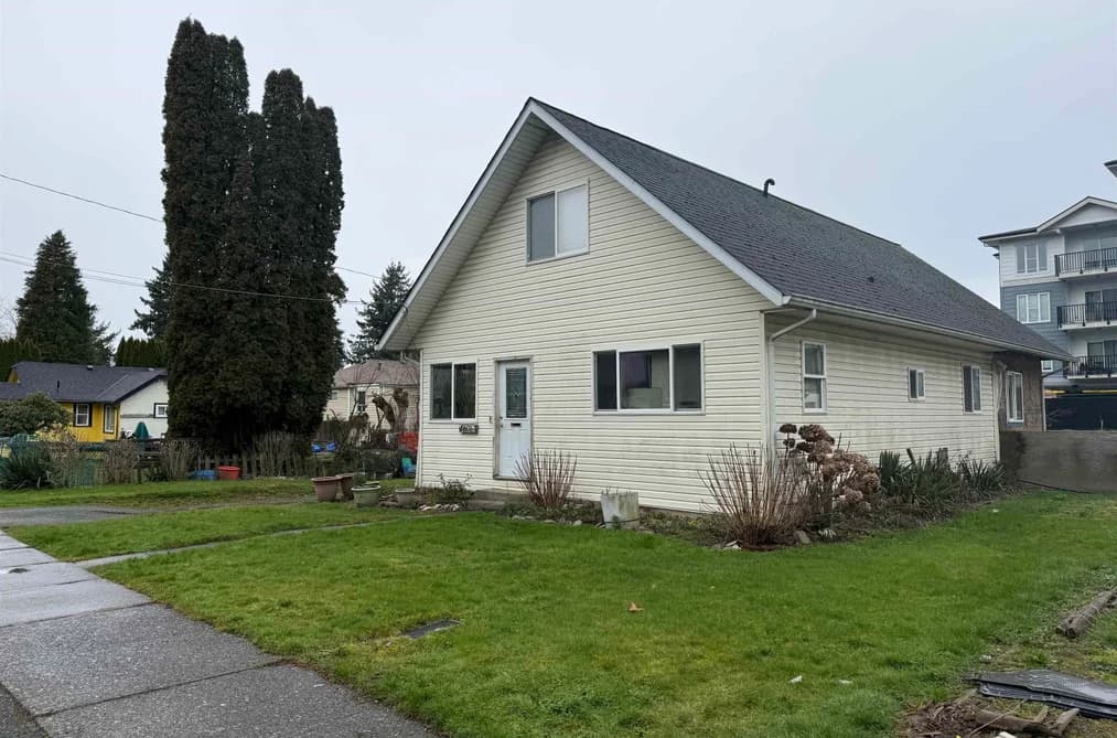 46063 CLEVELAND AVENUE, Chilliwack, BC — Residential for Sale - Main Photo