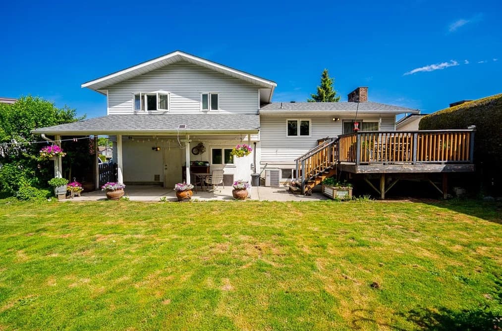 46070 ROY AVENUE, Chilliwack, BC — Residential for Sale - Photo 2