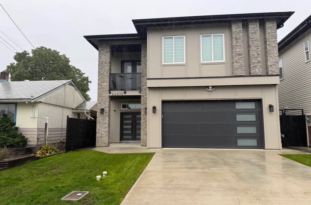 46070 SOUTHLANDS CRESCENT, Chilliwack, BC — Residential for Sale - Main Photo