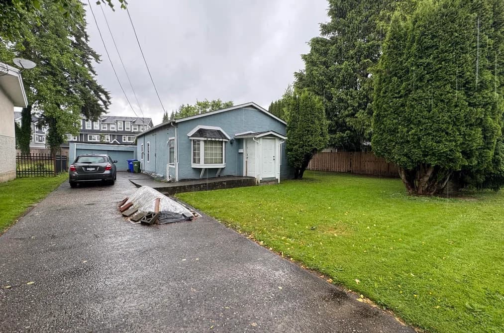 46071 MELLARD AVENUE, Chilliwack, BC — Residential for Sale - Main Photo