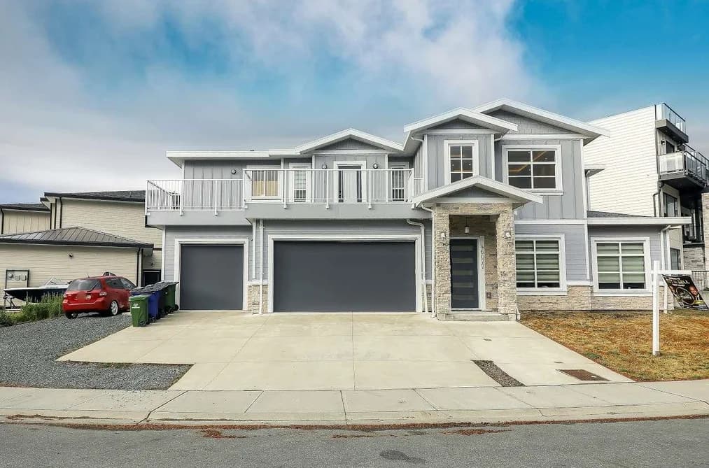 46077 CRESTVIEW DRIVE, Chilliwack, BC — Residential for Sale - Main Photo