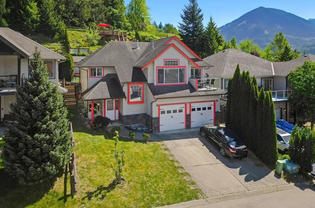 46082 BRIDLE RIDGE CRESCENT, Chilliwack, BC — Residential for Sale - Main Photo