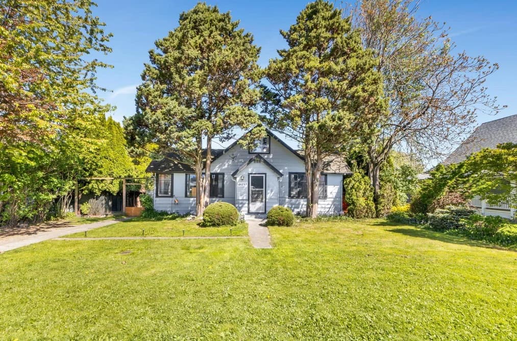 46133 THIRD AVENUE, Chilliwack, BC — Residential for Sale - Photo 2