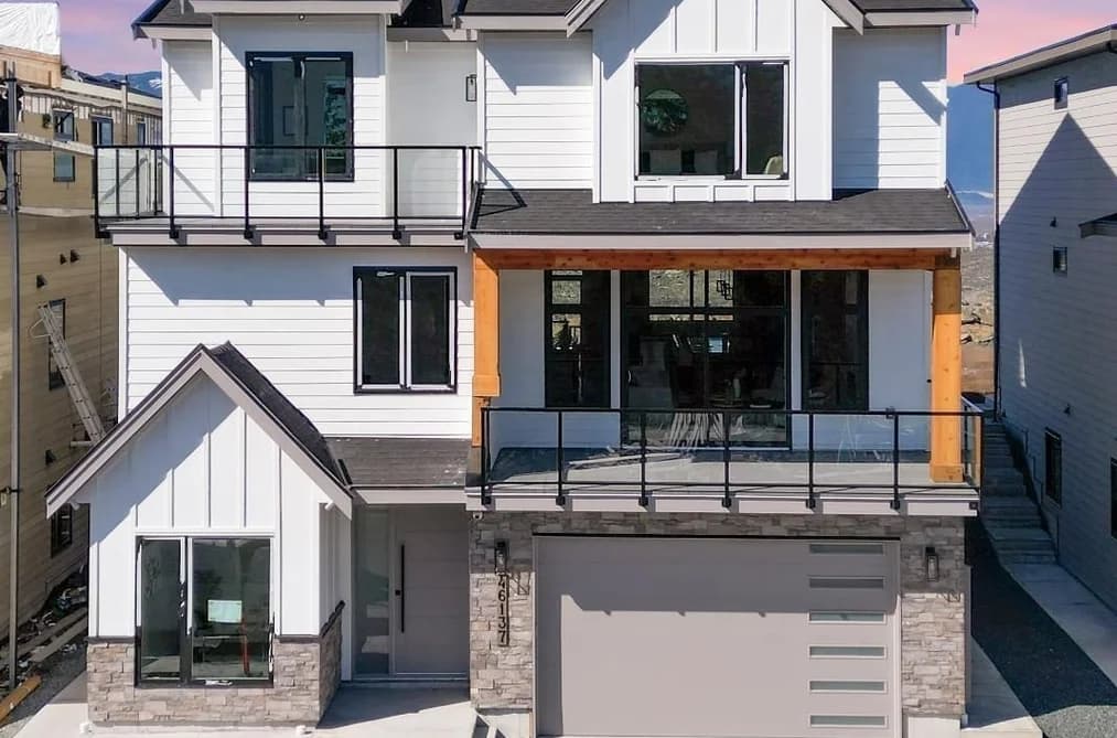 46137 CRESTVIEW DRIVE, Chilliwack, BC — Residential for Sale - Main Photo