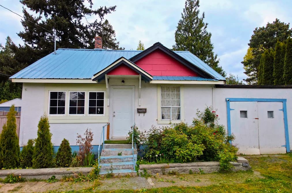 46155 LEWIS AVENUE, Chilliwack, BC — Residential for Sale - Photo 2