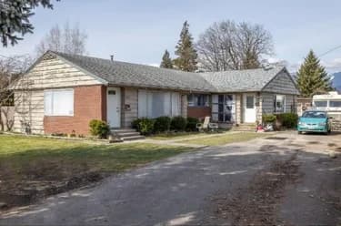 Duplex for sale at 46169 Brooks Avenue Chilliwack British Columbia - MLS: R3087255