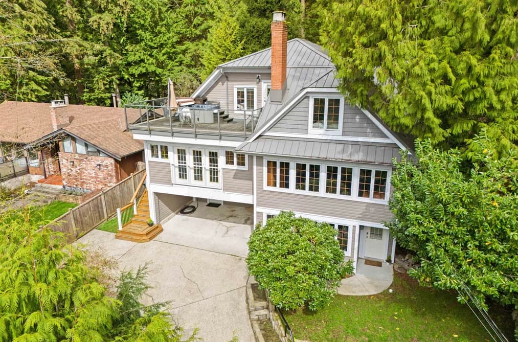 4622 COVE CLIFF ROAD, North Vancouver, BC — Residential for Sale - Main Photo
