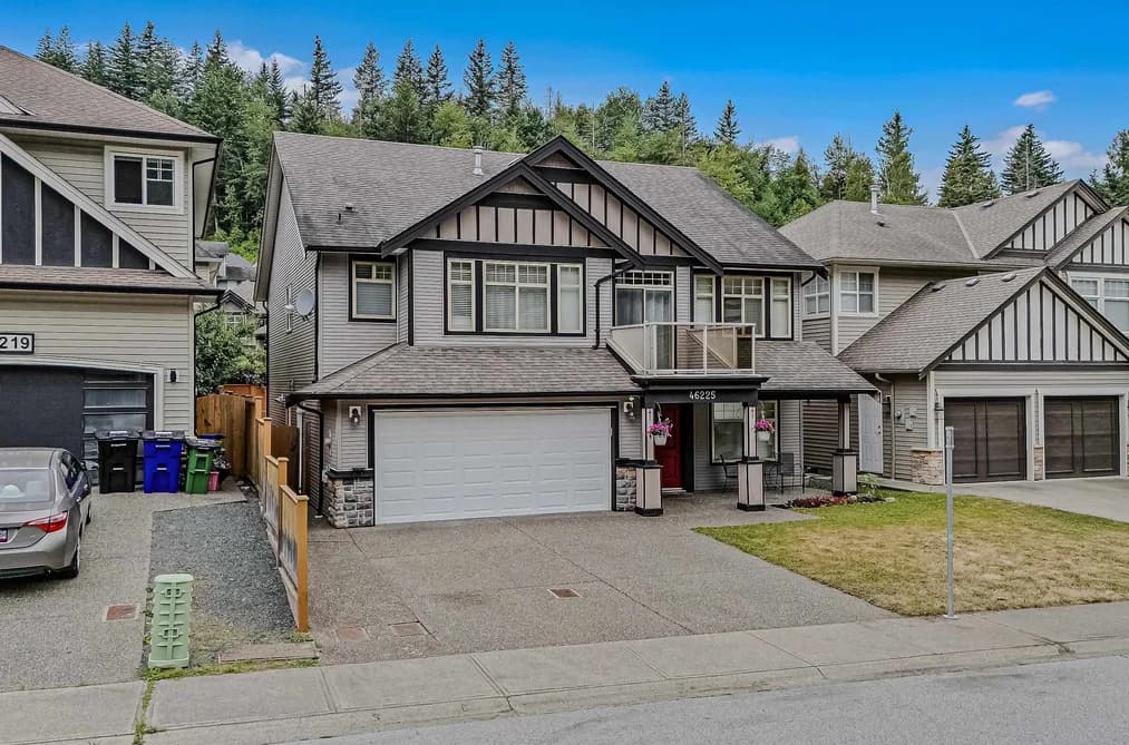 46225 KERMODE CRESCENT, Chilliwack, BC — Residential for Sale - Photo 2