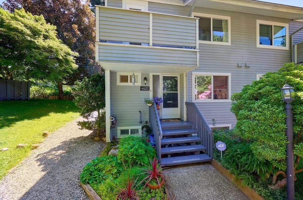 4627 HOSKINS ROAD, North Vancouver, BC — Residential for Sale - Photo 2
