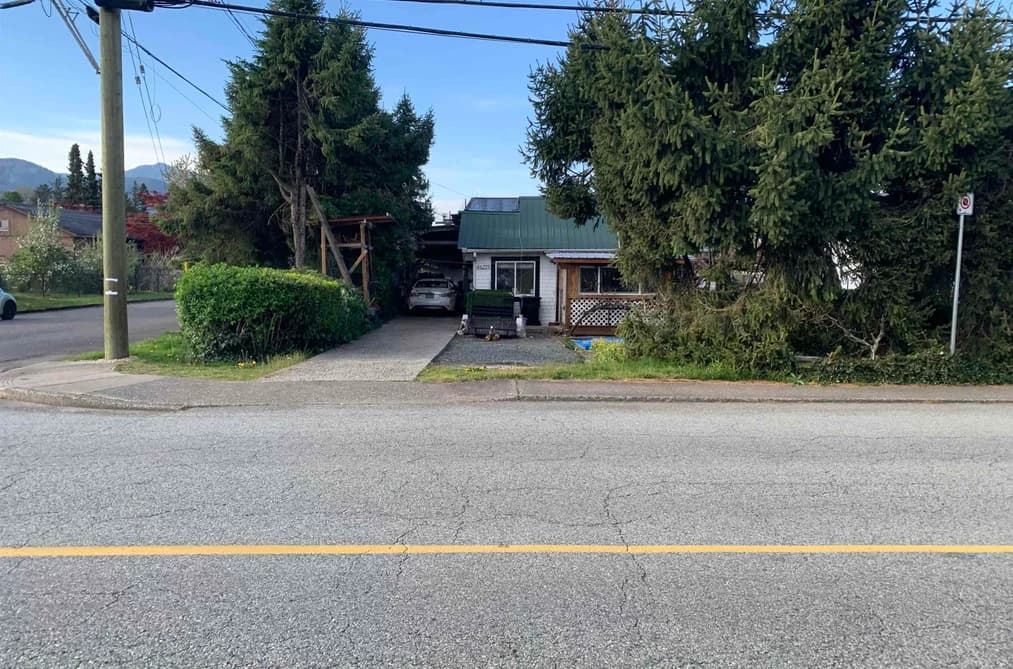46275 PORTAGE AVENUE, Chilliwack, BC — Residential for Sale - Main Photo