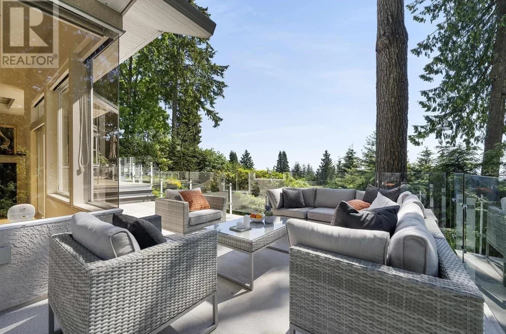 463 VENTURA CRESCENT, North Vancouver, BC — Residential for Sale - Main Photo