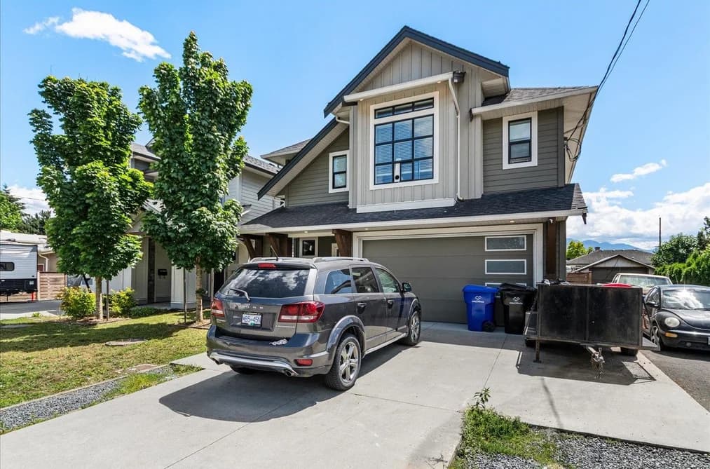 46302 RIVERSIDE DRIVE, Chilliwack, BC — Residential for Sale - Photo 2
