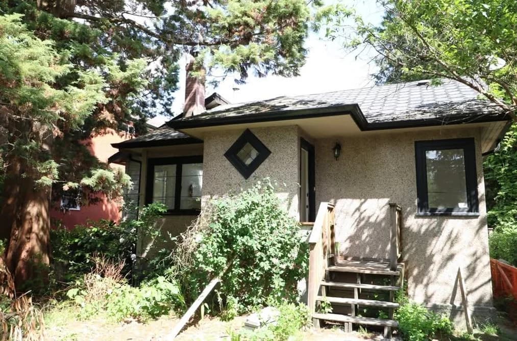 4631 W 14TH AVENUE, Vancouver BC V6R 2Y7 - Photo 1