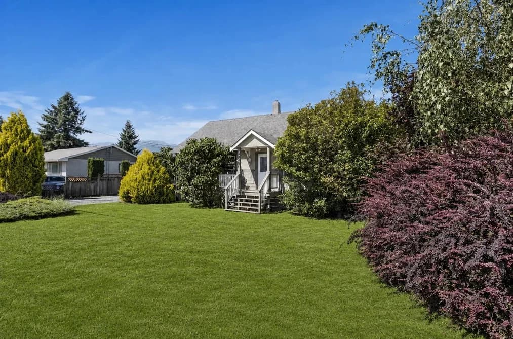 46347 PORTAGE AVENUE, Chilliwack, BC — Residential for Sale - Photo 2