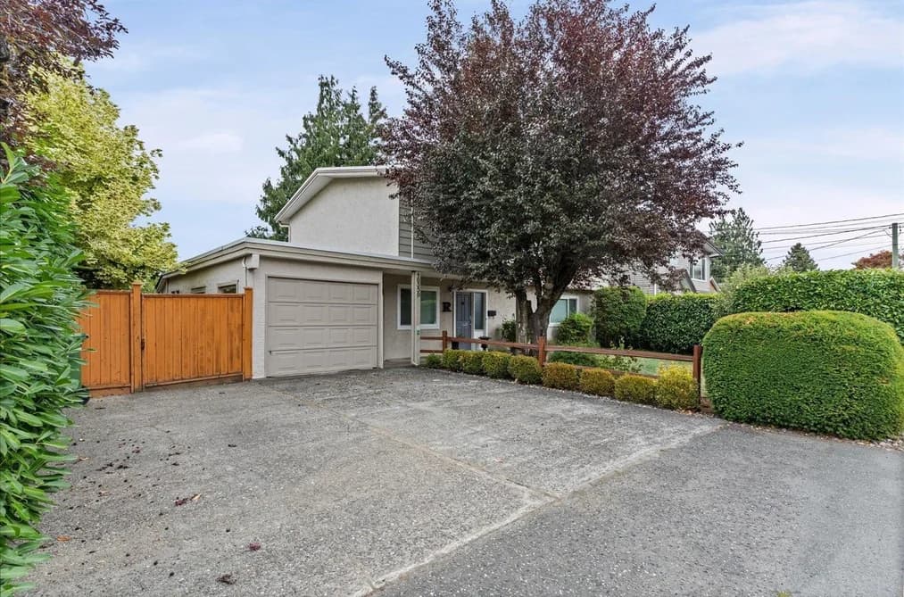 46359 CHILLIWACK CENTRAL ROAD, Chilliwack, BC — Residential for Sale - Main Photo