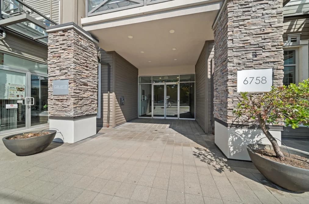 464 6758 188 STREET, Surrey, BC — Residential for Sale - Photo 2