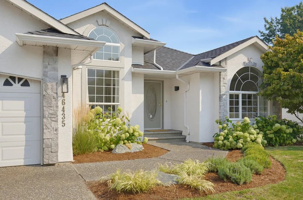 46435 MULLINS ROAD, Chilliwack, BC — Residential for Sale - Photo 2
