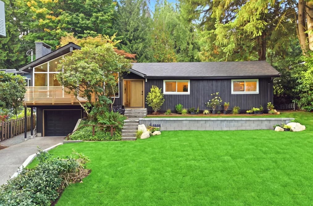 4646 COVE CLIFF ROAD, North Vancouver, BC — Residential for Sale - Main Photo