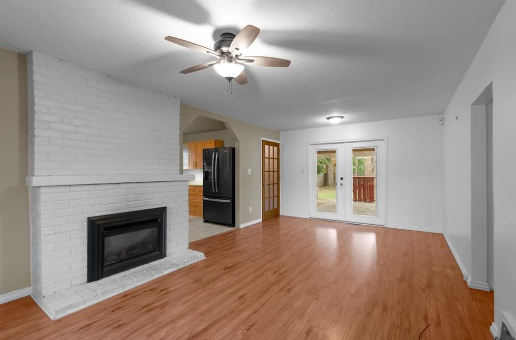 46461 PORTAGE AVENUE, Chilliwack, BC — Residential for Sale - Photo 2
