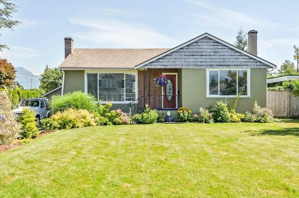 46496 MAYFAIR AVENUE, Chilliwack, BC — Residential for Sale - Main Photo