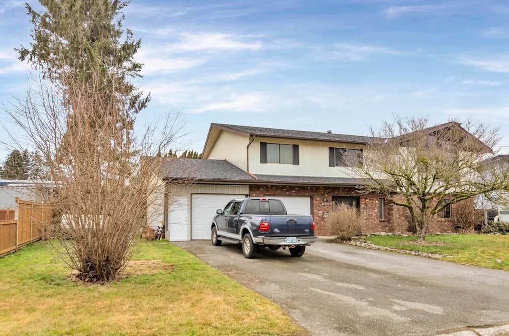 46521 ELLIOTT AVENUE, Chilliwack, BC — Residential for Sale - Photo 2