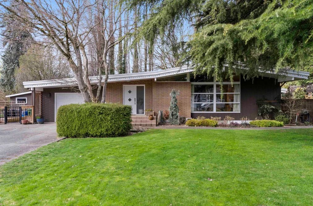 46589 RIVERSIDE DRIVE, Chilliwack, BC — Residential for Sale - Main Photo