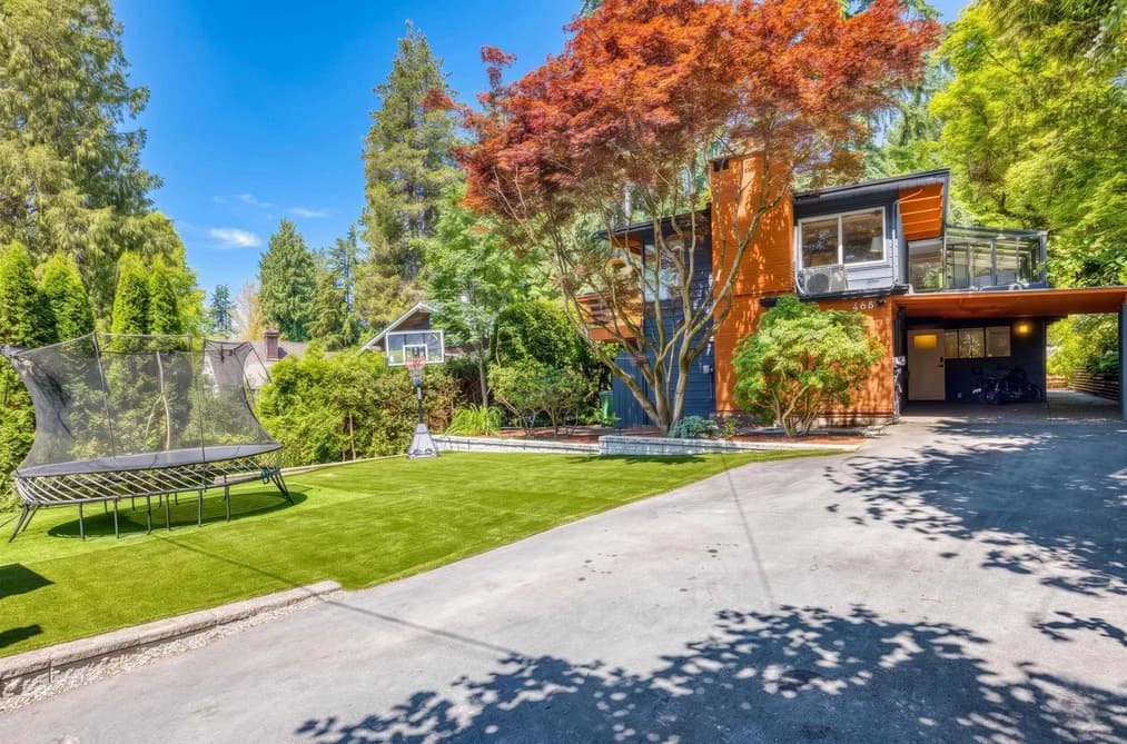 466 E KINGS ROAD, North Vancouver, BC — Residential for Sale - Photo 2
