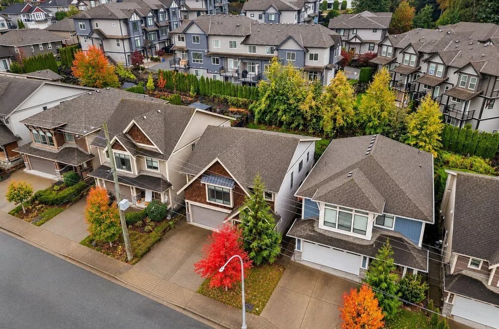 46662 UPLANDS ROAD, Chilliwack, BC — Residential for Sale - Photo 2