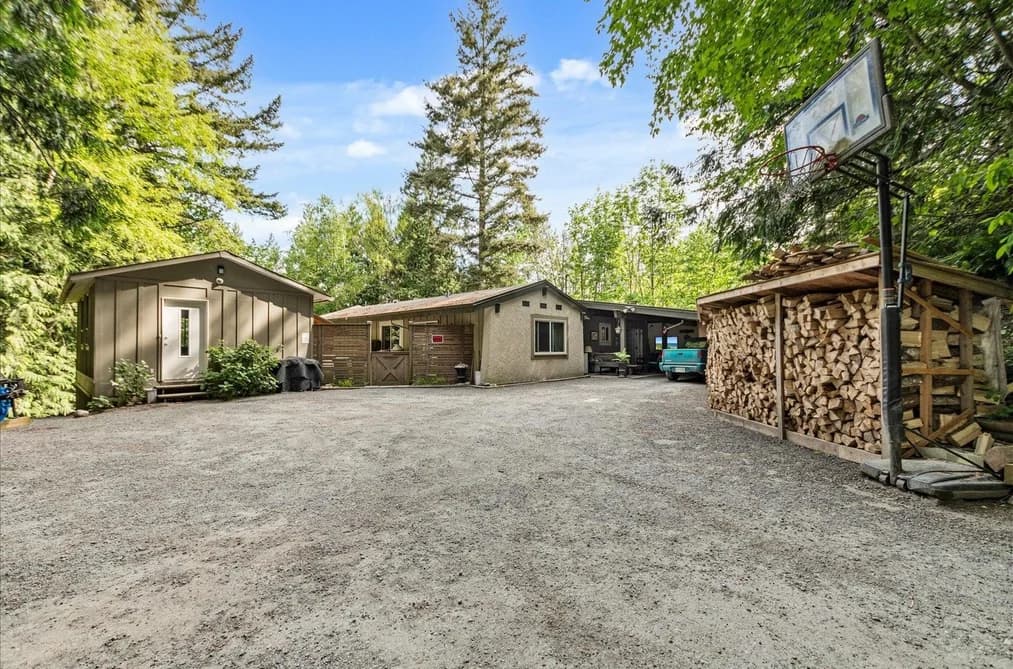 46675 EXTROM ROAD, Chilliwack, BC — Residential for Sale - Main Photo