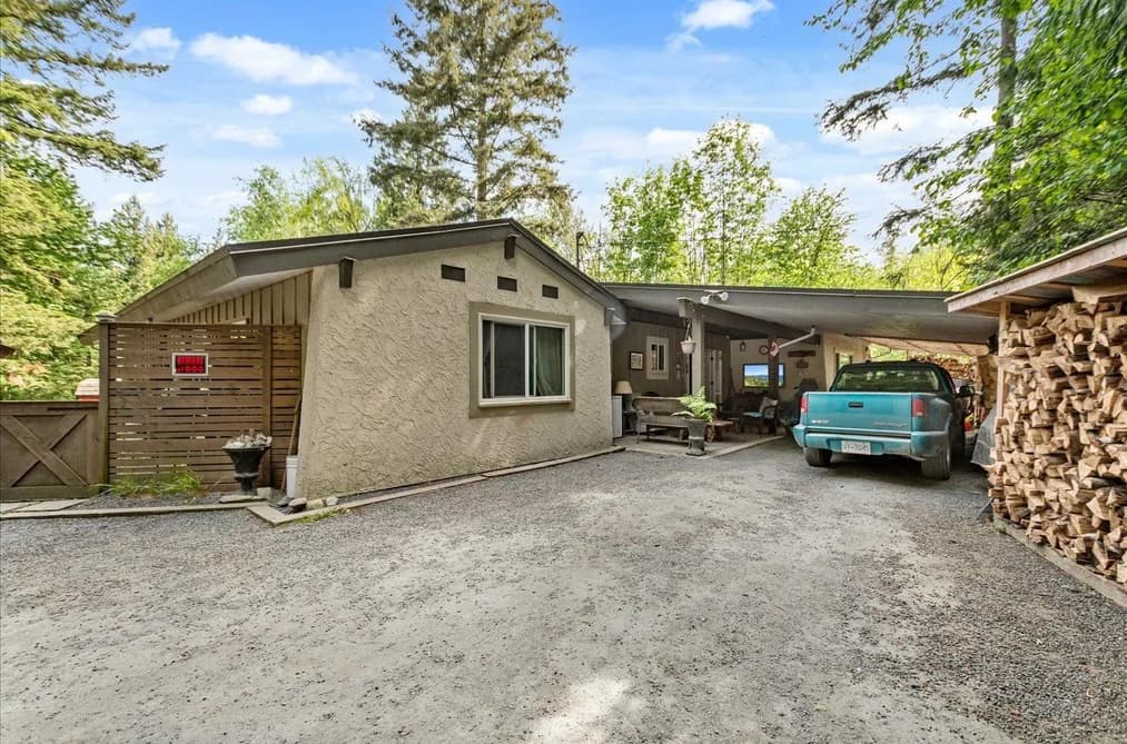 46675 EXTROM ROAD, Chilliwack, BC — Residential for Sale - Photo 2