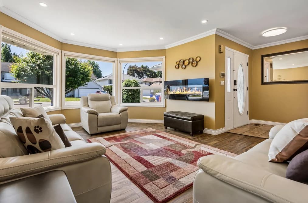 46677 RAMONA DRIVE, Chilliwack, BC — Residential for Sale - Photo 2