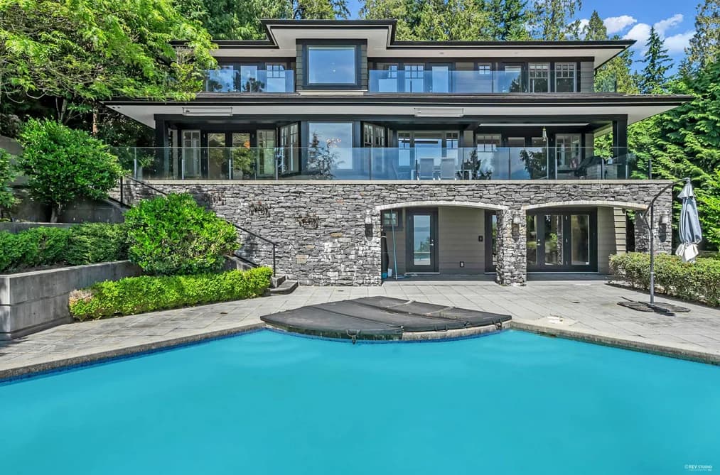 4668 CLOVELLY WALK, West Vancouver, BC — Residential for Sale - Main Photo