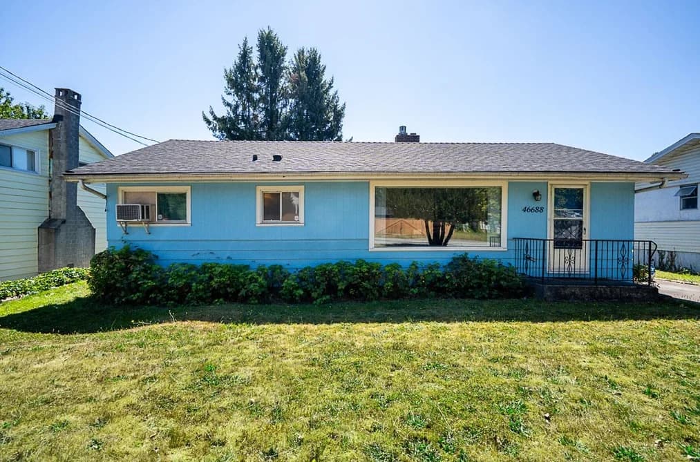 46688 PORTAGE AVENUE, Chilliwack, BC — Residential for Sale - Main Photo