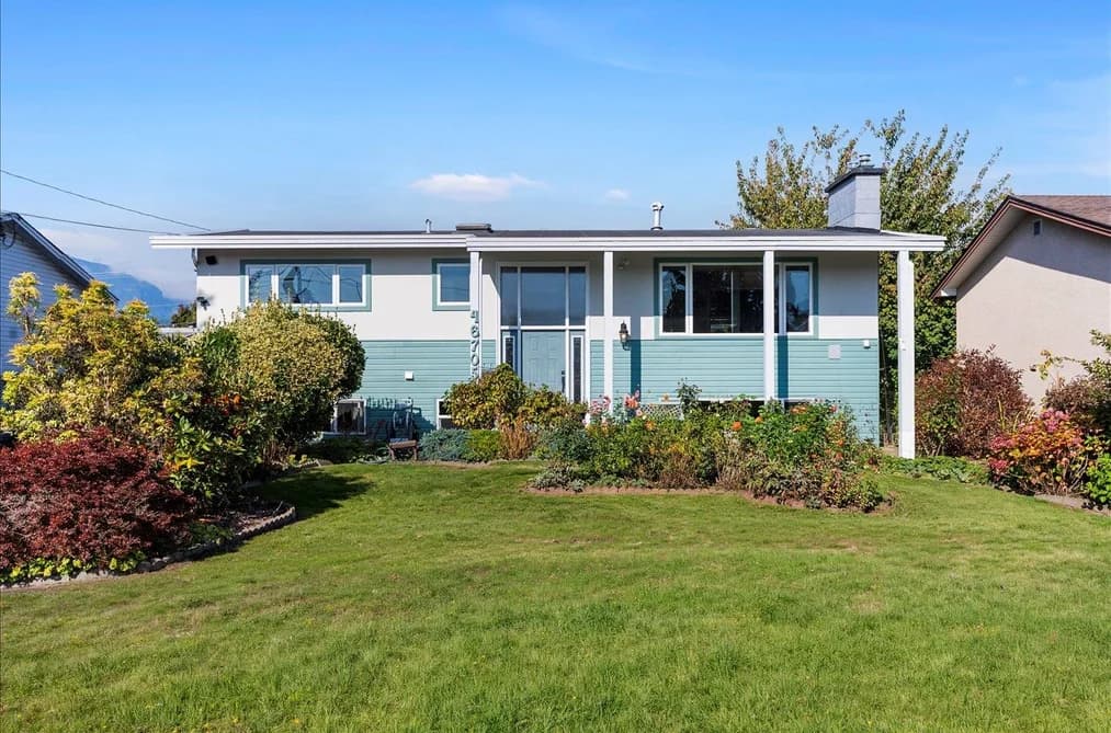 46705 EMERALD DRIVE, Chilliwack, BC — Residential for Sale - Main Photo