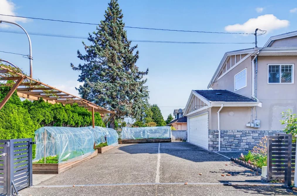 4682 BLUNDELL ROAD, Richmond, BC — Residential for Sale - Photo 2