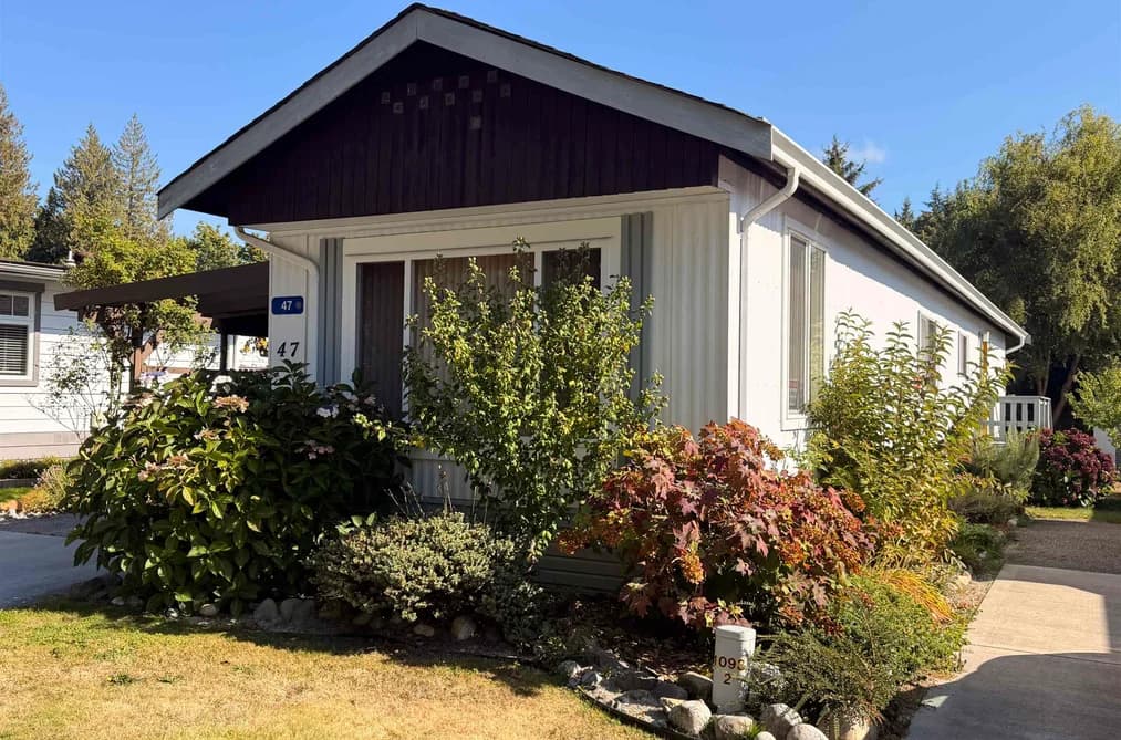47 4496 SUNSHINE COAST HIGHWAY, Sechelt, BC — Residential for Sale - Main Photo