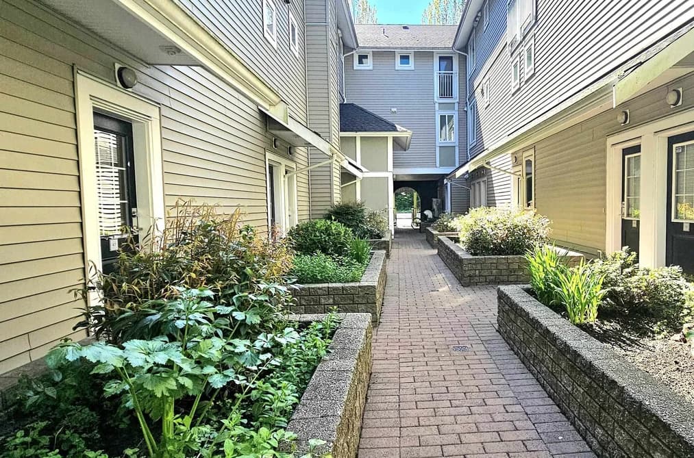 47 6965 HASTINGS STREET, Burnaby, BC — Residential for Sale - Photo 2