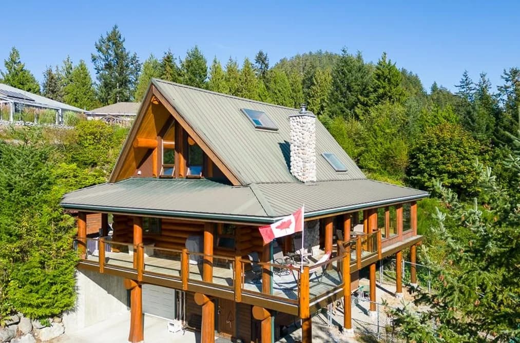 4701 HOTEL LAKE ROAD, Garden Bay, BC — Residential for Sale - Main Photo